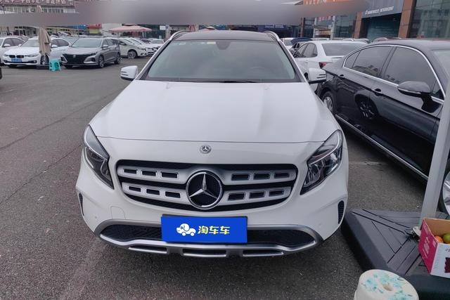Mercedes-Benz GLA 2019 GLA 200 Dynamic – фото 3