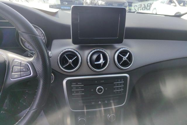 Mercedes-Benz GLA 2017 GLA 200 Dynamic – фото 15