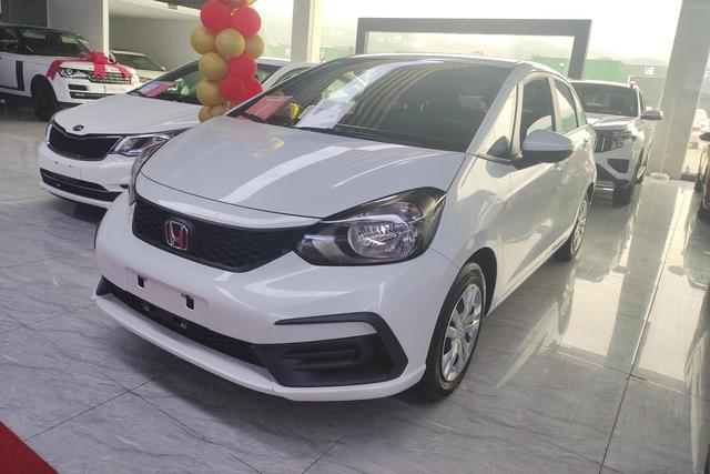 Honda Fit 2023 1.5L CVT Trend – фото 1