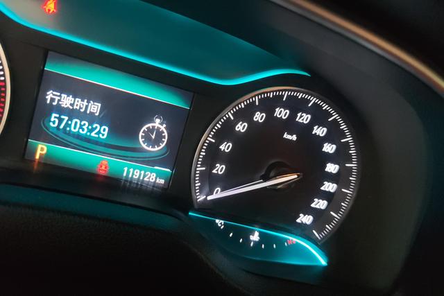 Buick Excelle 2015 модификация 15N Automatic Elite – фото 17