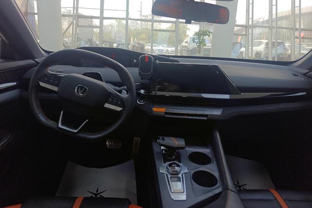 Changan UNI-V 2024 1.5T Premium Sport – фото 14