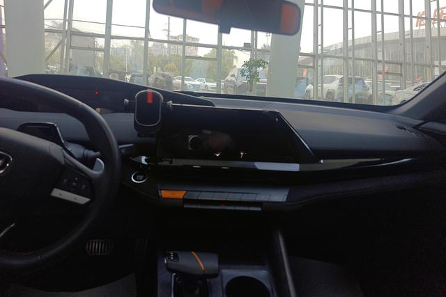 Changan UNI-V 2024 1.5T Premium Sport – фото 15