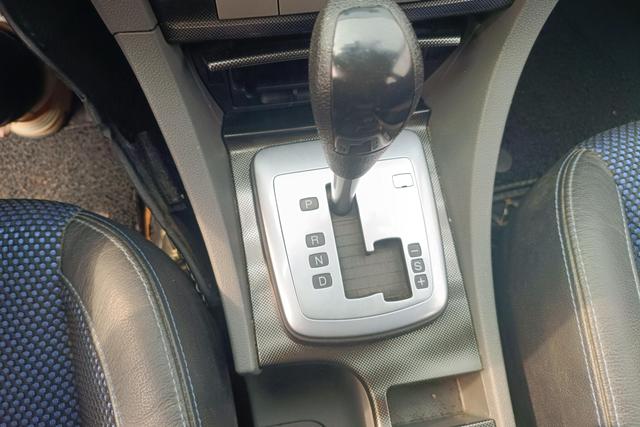 Ford Focus 2013 Hatchback Classic 1.8L Automatic Basic – фото 16