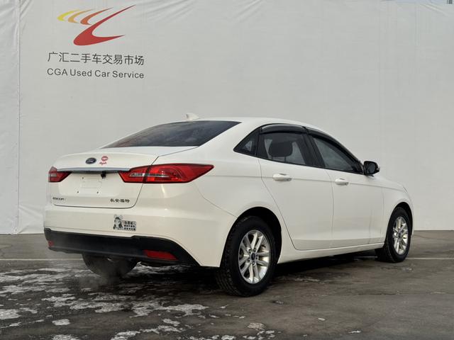 Ford Focus Sedan 2019 Facelift 1.5L Automatic Value Enjoyment TPMS China VI – фото 7