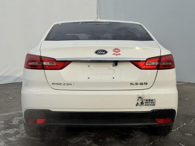 Ford Focus Sedan 2019 Facelift 1.5L Automatic Value Enjoyment TPMS China VI – фото 8