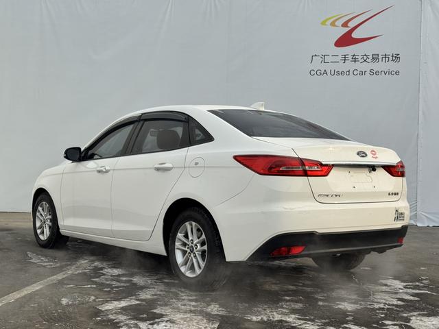 Ford Focus Sedan 2019 Facelift 1.5L Automatic Value Enjoyment TPMS China VI – фото 9