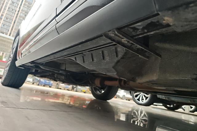 Haval H6 2013 Upgrade 1.5T Manual FWD Elite Модель 2018 года Blue Label 2.0T Automatic Luxury – фото 12