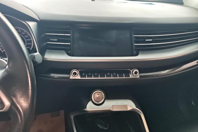 Haval H6 2013 Upgrade 1.5T Manual FWD Elite Модель 2018 года Blue Label 2.0T Automatic Luxury – фото 15