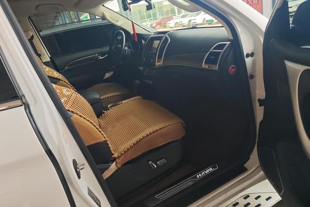 Haval H9 2016 модификация 2.0T 4WD Elite 7 seat – фото 6