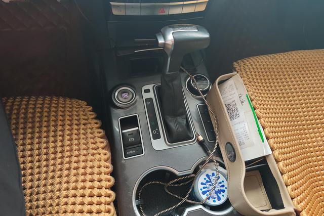 Haval H9 2016 модификация 2.0T 4WD Elite 7 seat – фото 16