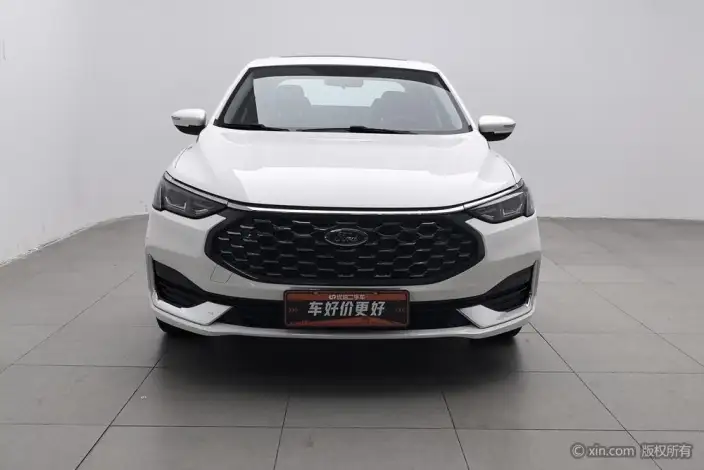 Ford Escort 2021 Model 1.5L Automatic Diamond Edition – фото 2
