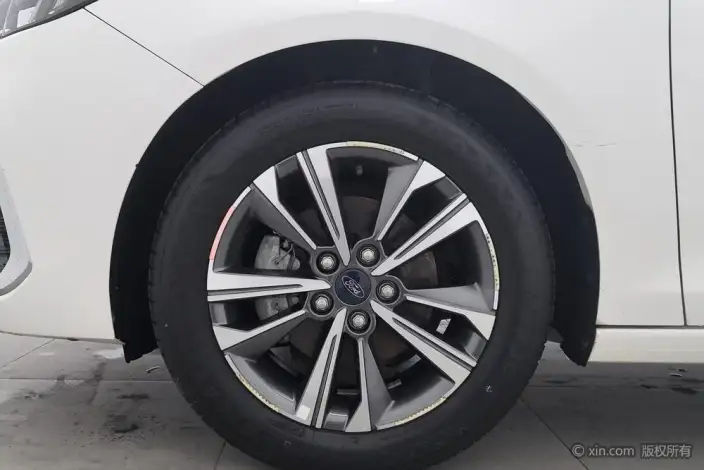 Ford Escort 2021 Model 1.5L Automatic Diamond Edition – фото 11