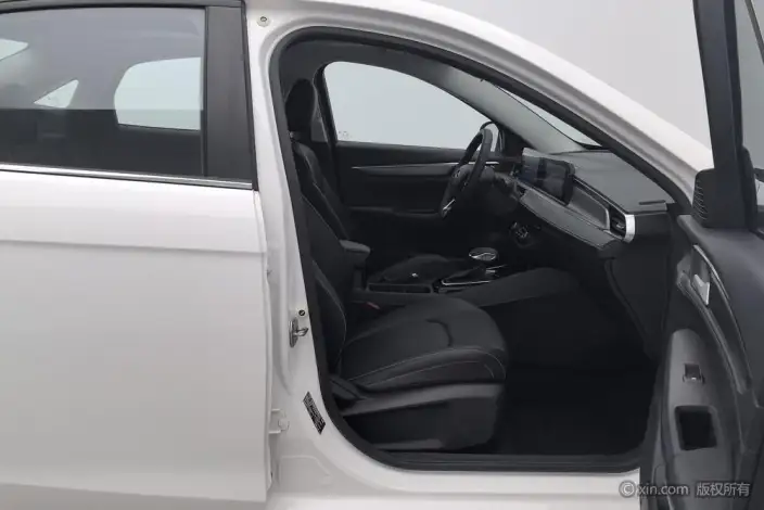 Ford Escort 2021 Model 1.5L Automatic Diamond Edition – фото 24