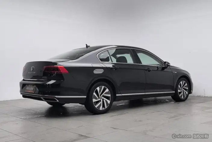 Volkswagen Magotan PHEV 2022 Model Luxury Model – фото 4