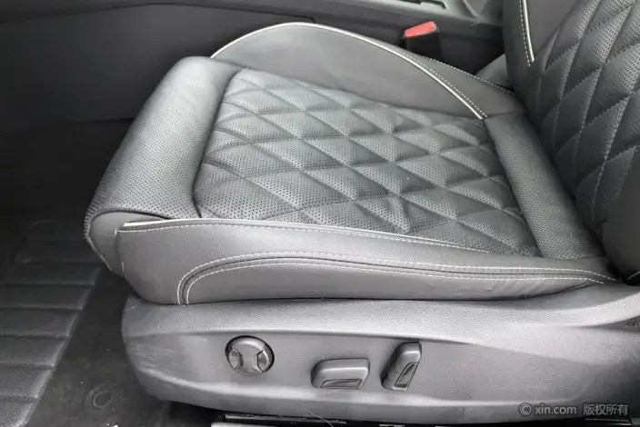 Volkswagen Magotan PHEV 2022 Model Luxury Model – фото 18