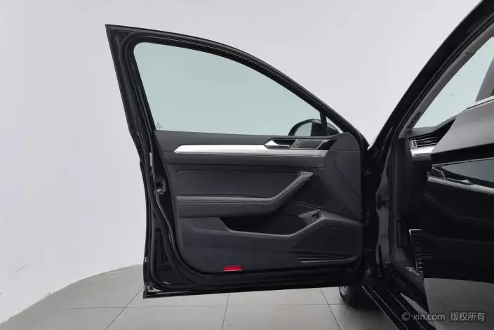 Volkswagen Magotan PHEV 2022 Model Luxury Model – фото 21