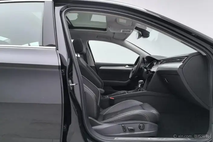 Volkswagen Magotan PHEV 2022 Model Luxury Model – фото 24