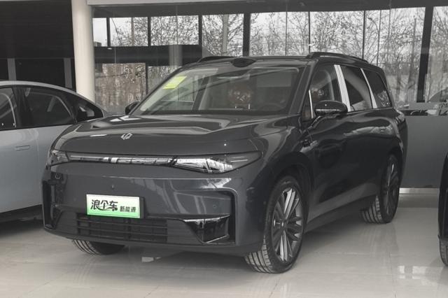 Leapmotor C16 2026 модификация EV Edition 630 Lidar Zhizun Edition 6 seat