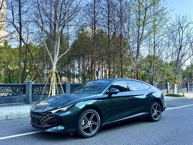 MG7 2023 1.5T DCT Supreme Luxury