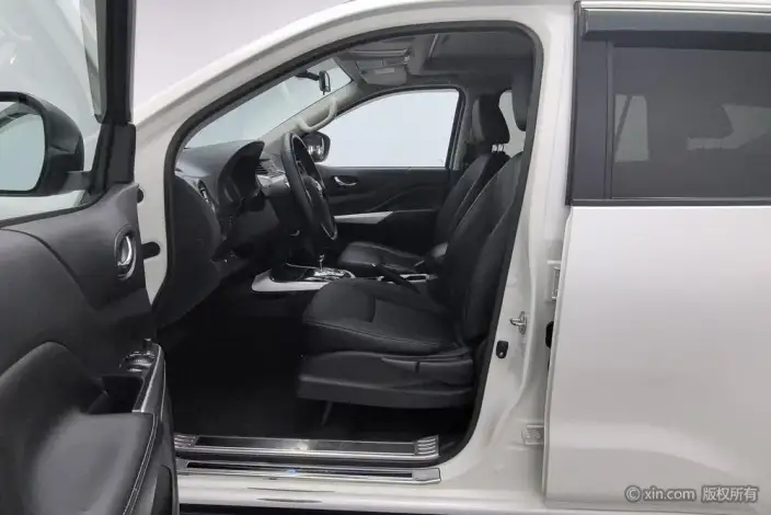 Nissan Terra 2020 Model 2.5L Automatic 4WD Deluxe Edition – фото 17