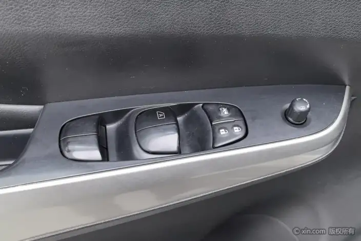 Nissan Terra 2020 Model 2.5L Automatic 4WD Deluxe Edition – фото 22