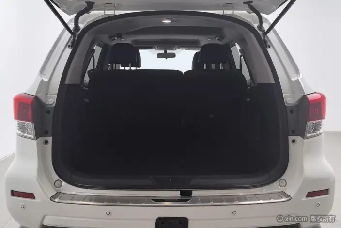 Nissan Terra 2020 Model 2.5L Automatic 4WD Deluxe Edition – фото 23