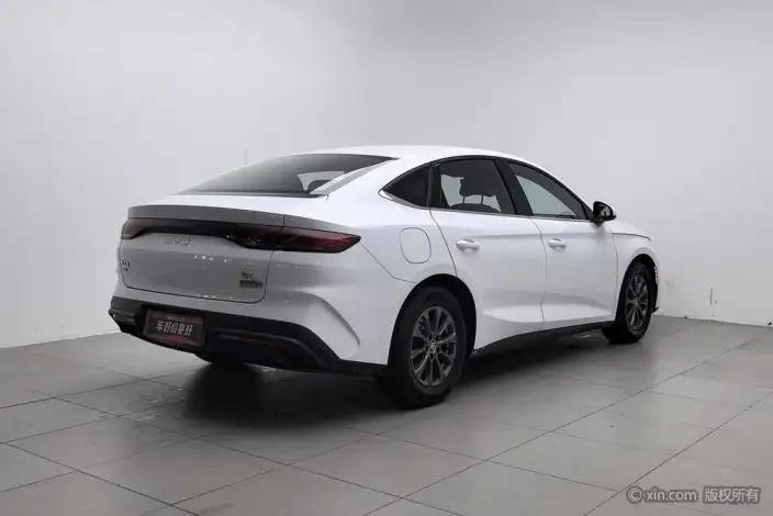 QinL DM 2024 Model DM-i 80KM Leading Model – фото 4