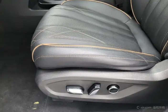 Lingyu 2021 Model EcoBoost 225 6 seat Zun Ling Model – фото 18