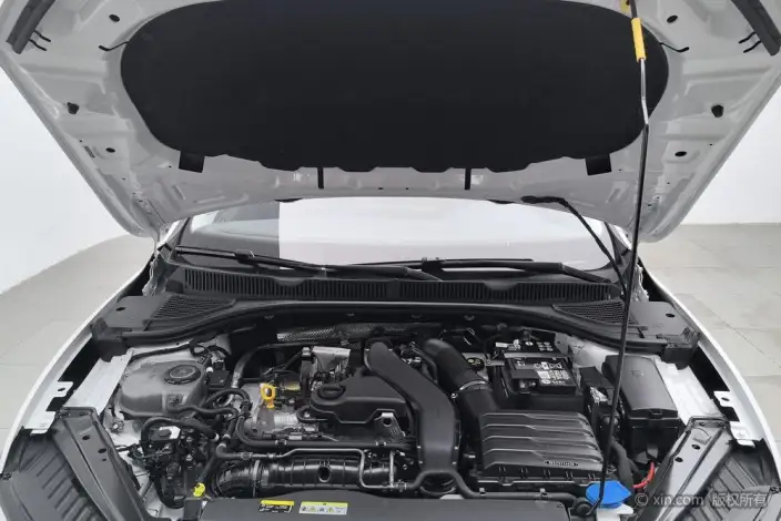 Volkswagen Sagitar 2025 Model 300TSI DSG Superior Edition – фото 5