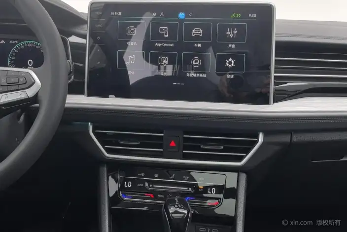 Volkswagen Sagitar 2025 Model 300TSI DSG Superior Edition – фото 12
