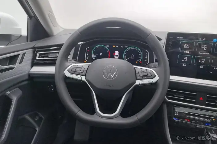 Volkswagen Sagitar 2025 Model 300TSI DSG Superior Edition – фото 13