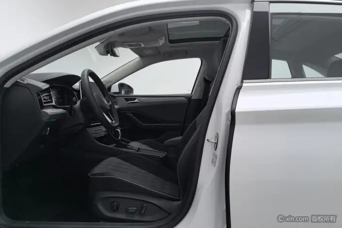 Volkswagen Sagitar 2025 Model 300TSI DSG Superior Edition – фото 16