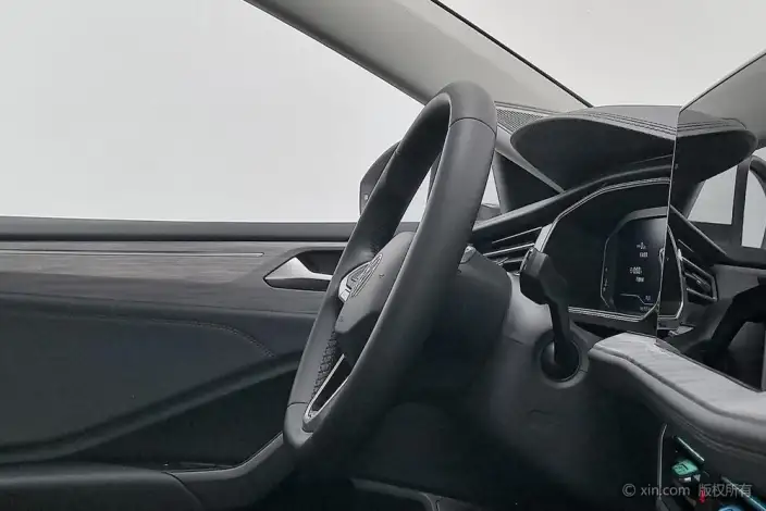 Volkswagen Sagitar 2025 Model 300TSI DSG Superior Edition – фото 23