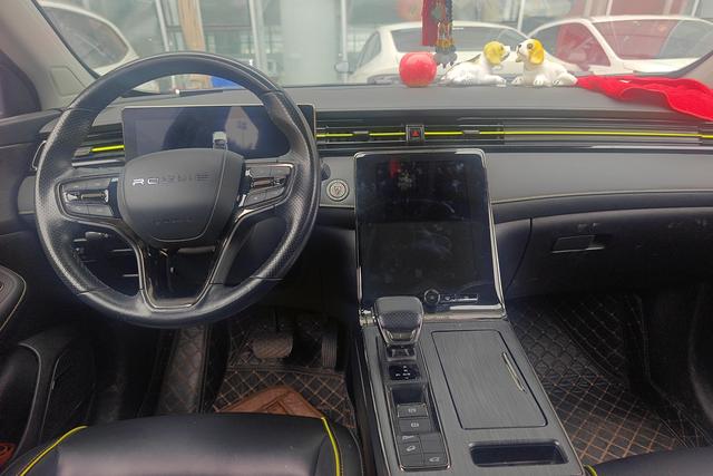 Roewe RX5 2021 PLUS 330TGI Automatic Guochao Smart Premium – фото 14