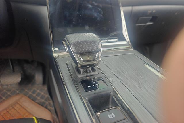 Roewe RX5 2021 PLUS 330TGI Automatic Guochao Smart Premium – фото 16