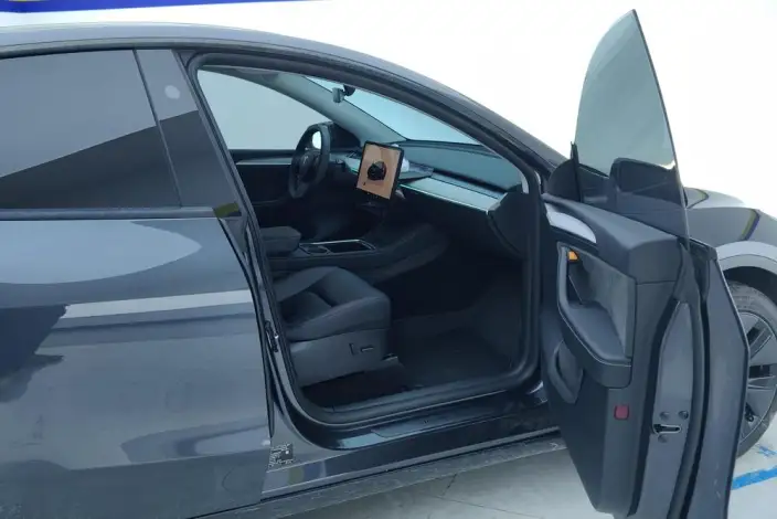 Model Y 2024 Model Rear-wheel drive version – фото 16