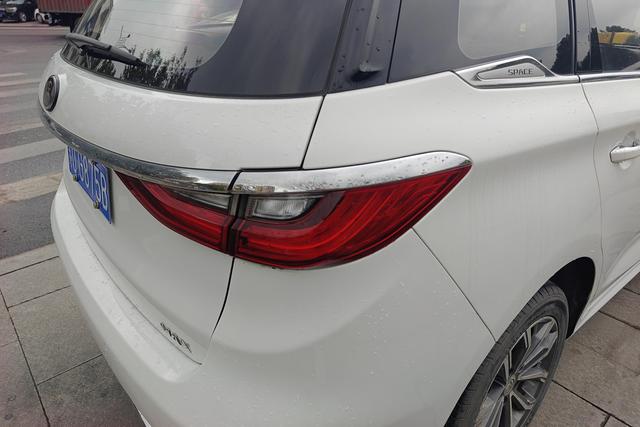 BYD Song MAX Модель 2019 года 1.5T автоматическое Smart Connect Spirior Sport 6 seat National V – фото 8