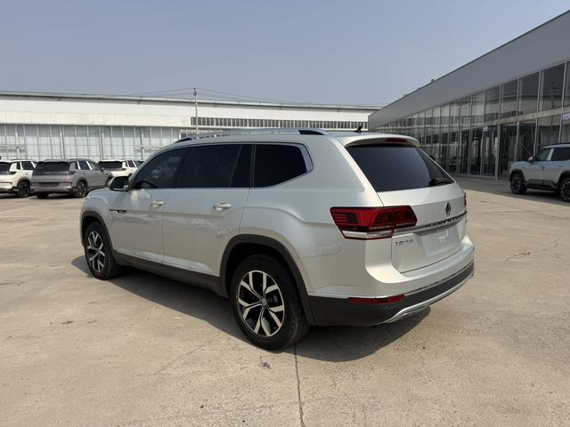 Volkswagen Teramont 2017 380TSI AWD Luxury – фото 7