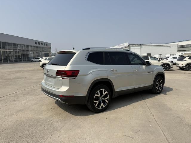 Volkswagen Teramont 2017 380TSI AWD Luxury – фото 9
