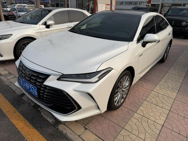 Toyota Avalon 2022 Hybrid 2.5L XLE Premium – фото 1