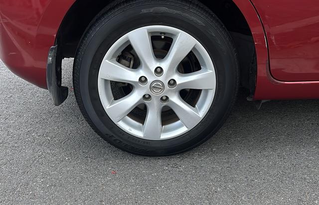 Nissan Tiida 2011 1.6L CVT Comfort – фото 5