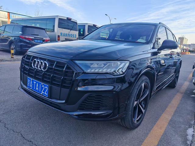 Audi Q7 Модель 2020 года 55 TFSI quattro S line Prestige – фото 1