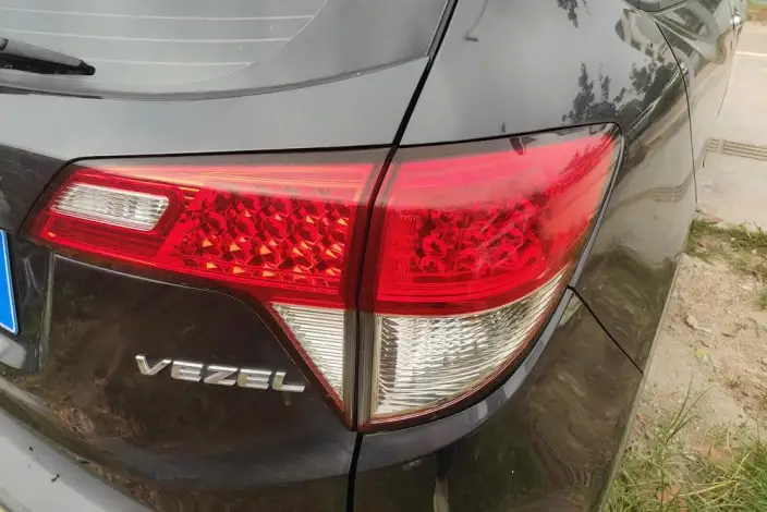 Honda Vezel 2020 Model 1.5L CVT Elite Edition – фото 10