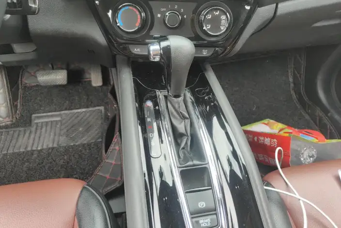 Honda Vezel 2020 Model 1.5L CVT Elite Edition – фото 14