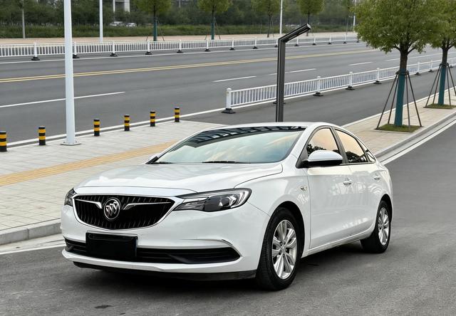 Buick Excelle 2021 1.3T Automatic Mild Hybrid Progress – фото 1