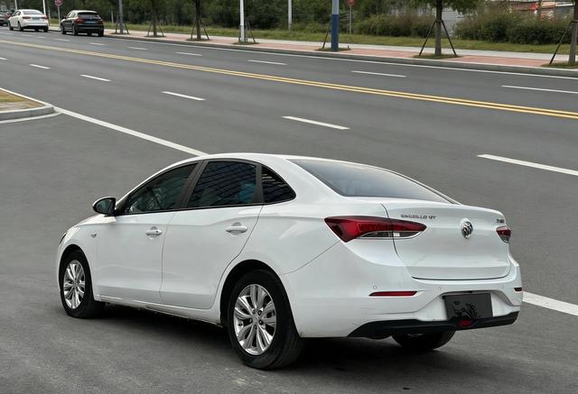 Buick Excelle 2021 1.3T Automatic Mild Hybrid Progress – фото 6