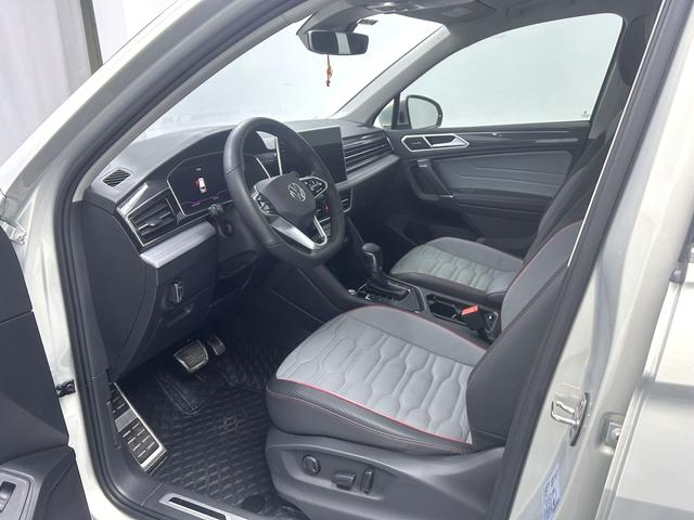 Volkswagen Tiguan L 2022 330TSI Automatic 2WD R-Line Flagship Edition – фото 2