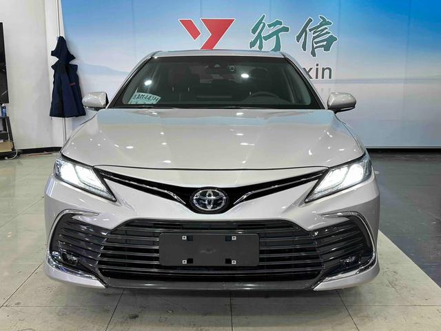 Toyota Camry 2023 2.0G Luxury – фото 2