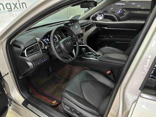 Toyota Camry 2023 2.0G Luxury – фото 7