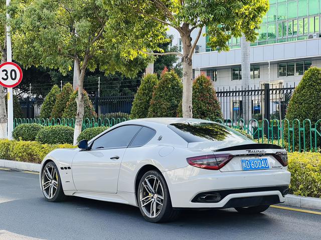 GranTurismo 2013 модификация 4.7L Sport Automatic – фото 4